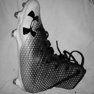 Under Aurmor Cleats